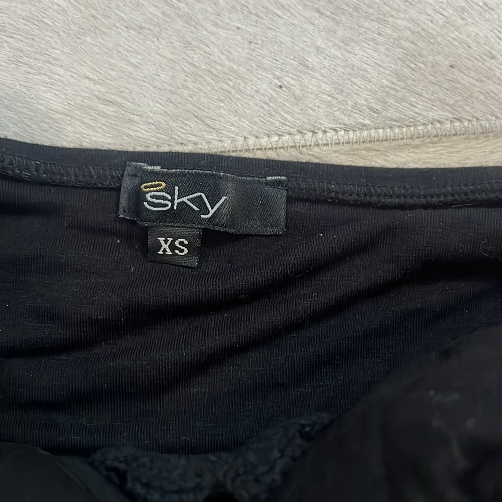 Sky Black Strapless toowith Crochet Detail - Picture 3 of 7